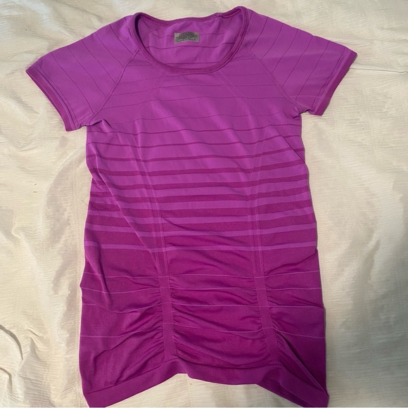 Athleta Tops - ATHLETA Fastest Track Tee T-Shirt
Womens S Pink Striped Short
Sleeve Ruched